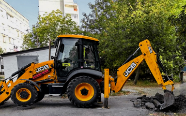 Екскаватор-навантажувач JCB-3